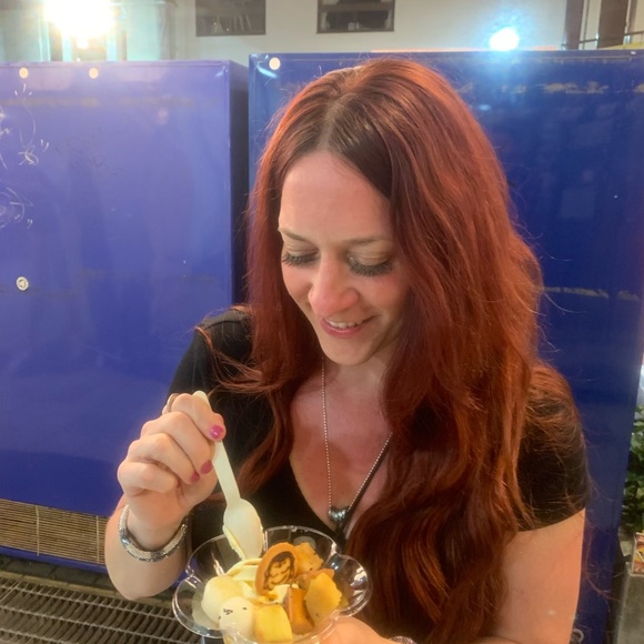 Meet your Posher, Jill - Picture 1 of 4